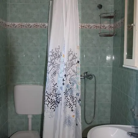 Apartament Sara Pomer