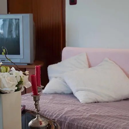 Sara Apartmán