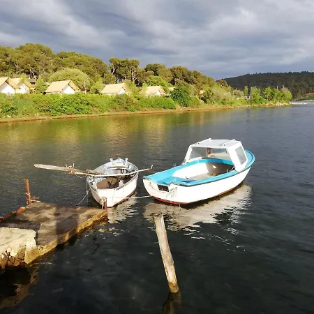 Апартаменты Sara Помер