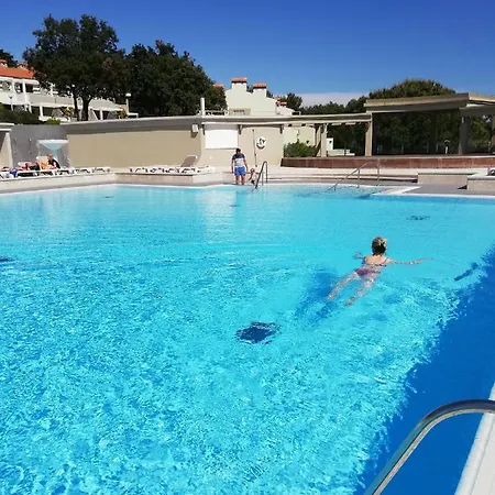 Sara Апартаменты *